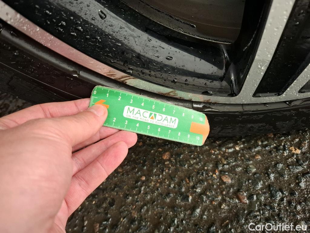  Mercedes  GLA MERCEDES-BENZ Classe  5p SUV  180 Fascination BVA7 #9