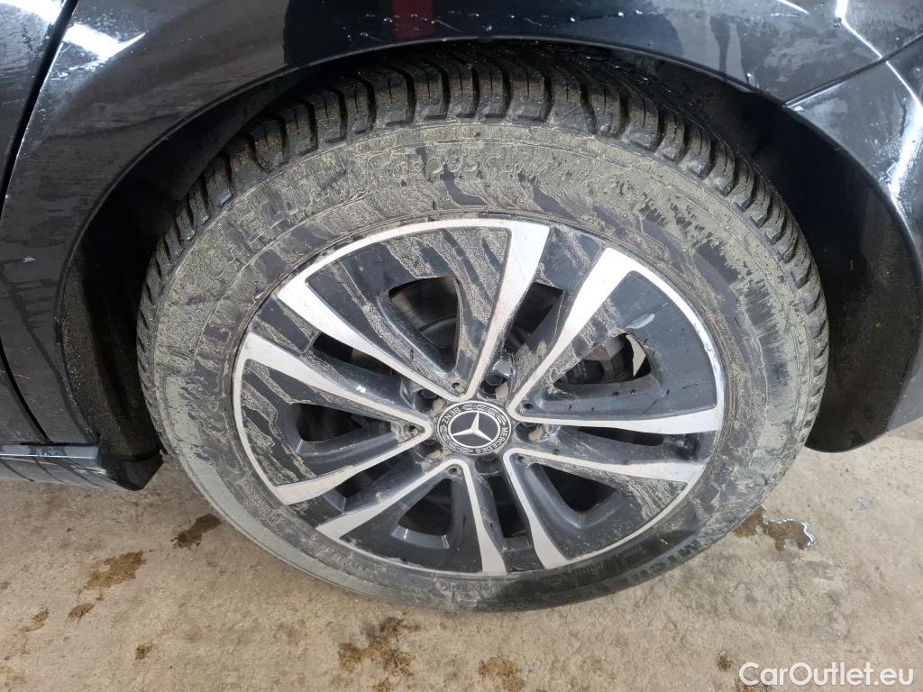  Mercedes  A-Klasse MERCEDES-BENZ Classe A Compact / 2022 / 5P / Berline A 200 Business Line 7G-DCT #33