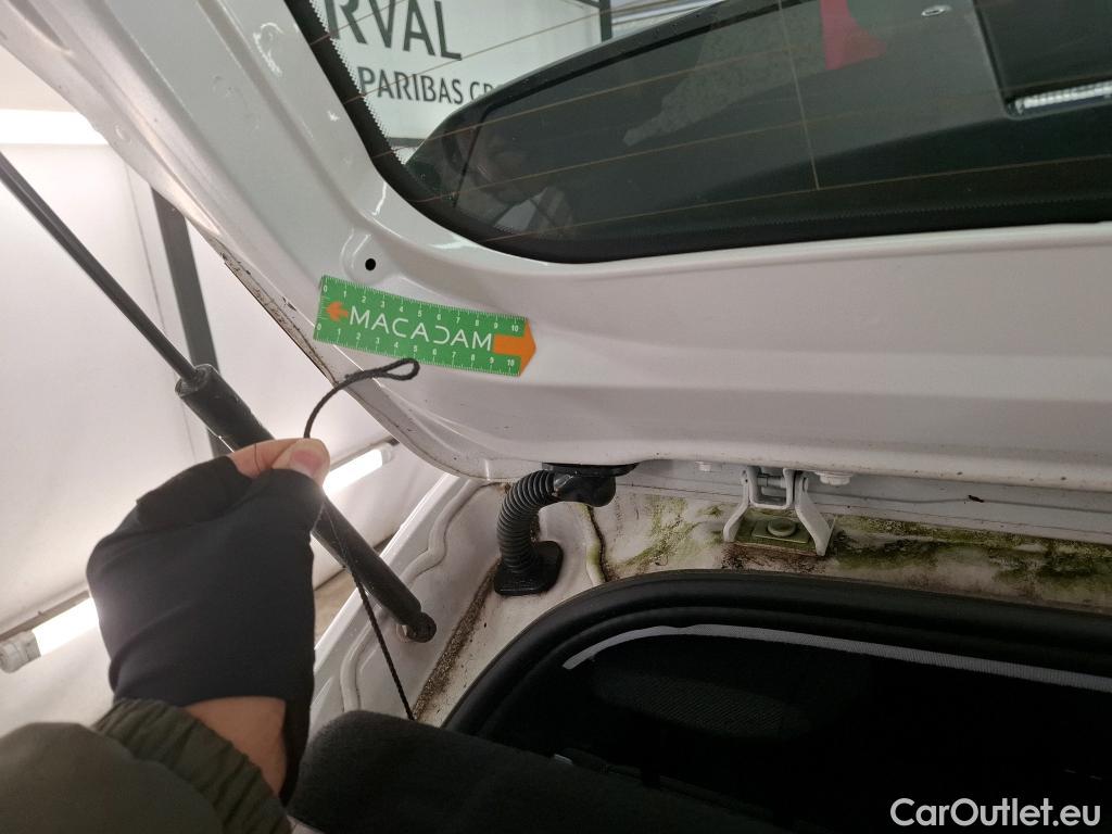  Peugeot  208  (e-) Active Business 50kWh BVA #17