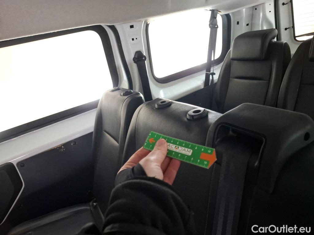  Peugeot  Expert  Kombi L2 1.5 HDi 120CV BVM6 E6dT #10