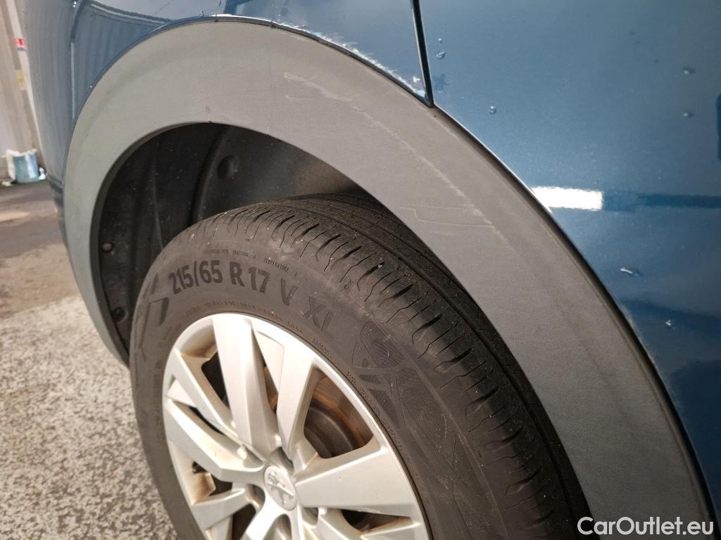  Peugeot  5008  Active Pack 1.2 PureTech 130CV BVM6 7 Sieges E6d #25