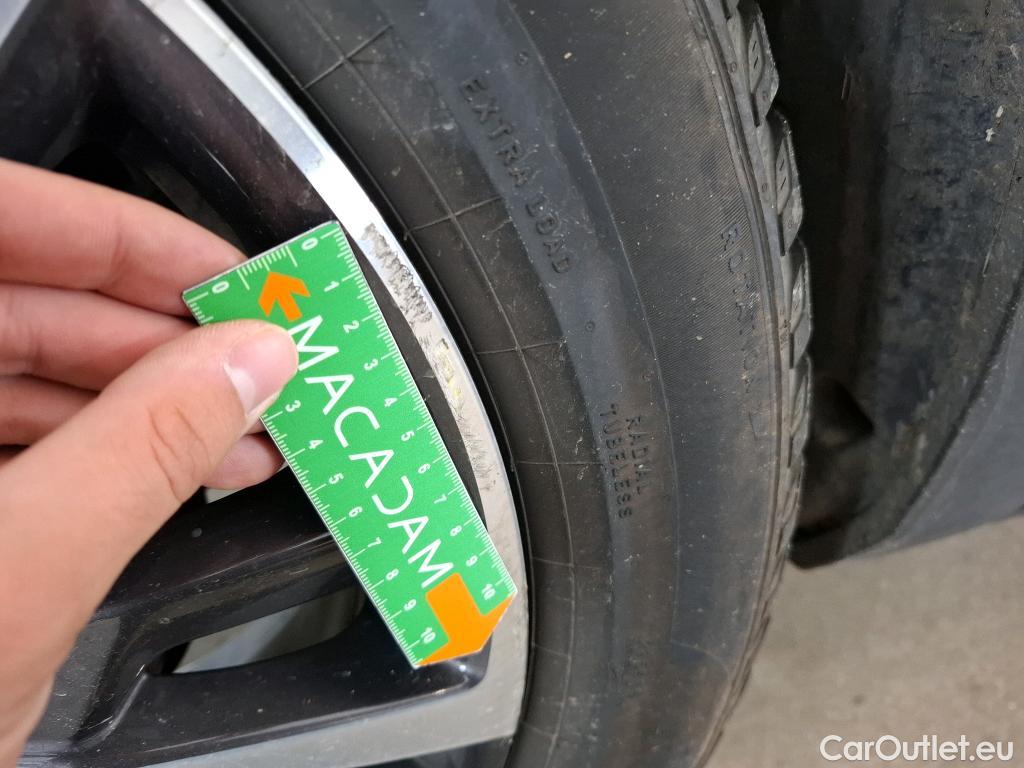  Peugeot  3008 PEUGEOT   2020  5P  SUV 16 HYBRID 225 EEAT8 Allure Pack #28