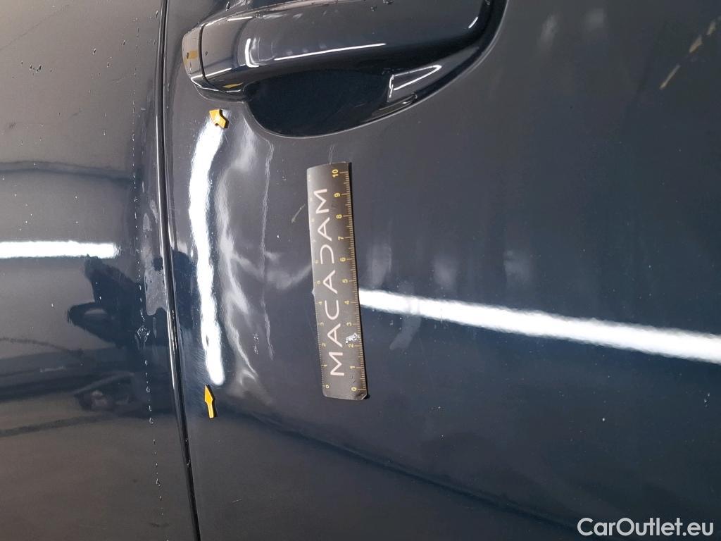  Peugeot  3008 PEUGEOT  / 2020 / 5P / SUV BlueHDi 130 S&S EAT8 Allure #6