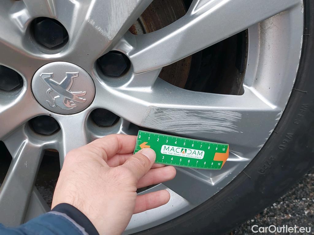  Peugeot  3008  Active Business 1.2 PureTech 130CV BVA8 E6d #36