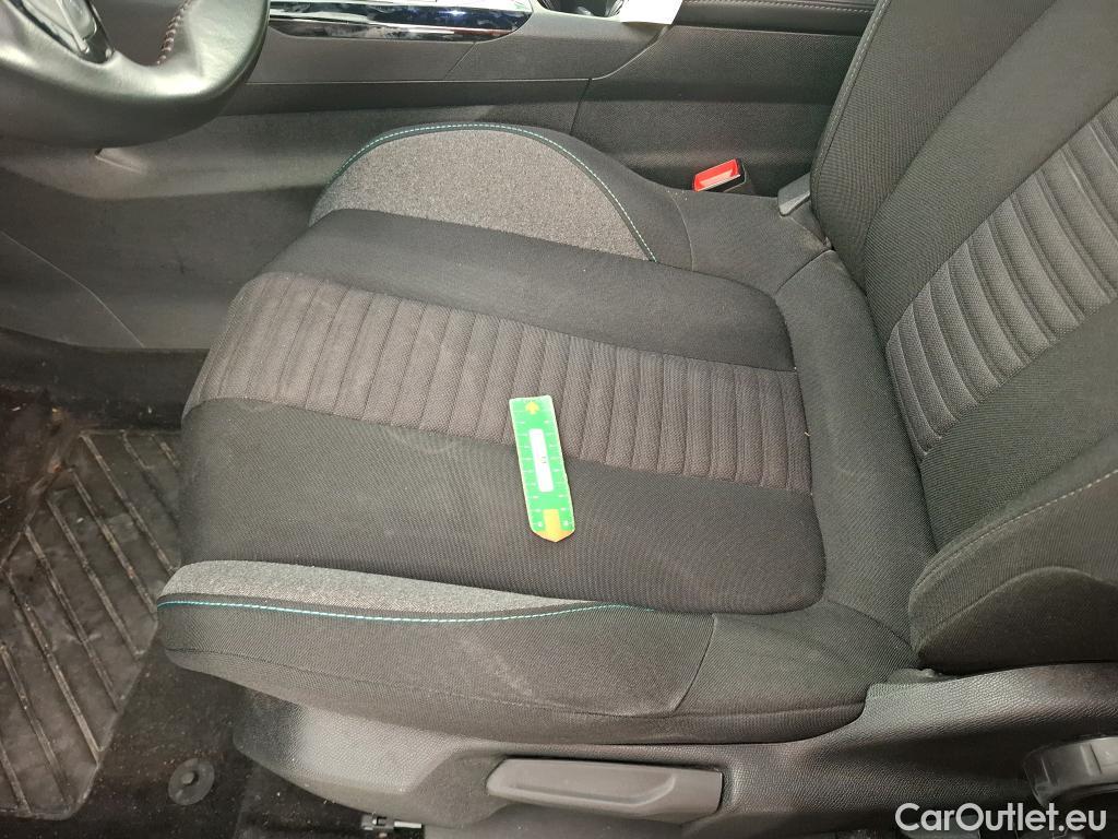  Peugeot  5008  Active Pack 1.2 PureTech 130CV BVM6 7 Sieges E6d #24