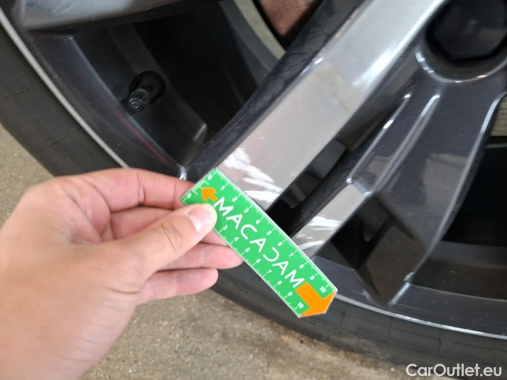  Peugeot  3008 PEUGEOT   2020  5P  SUV 16 HYBRID 225 EEAT8 Allure Pack #20