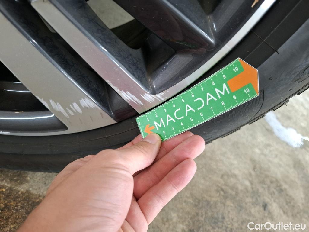  Peugeot  3008 PEUGEOT   2020  5P  SUV 16 HYBRID 225 EEAT8 Allure Pack #24