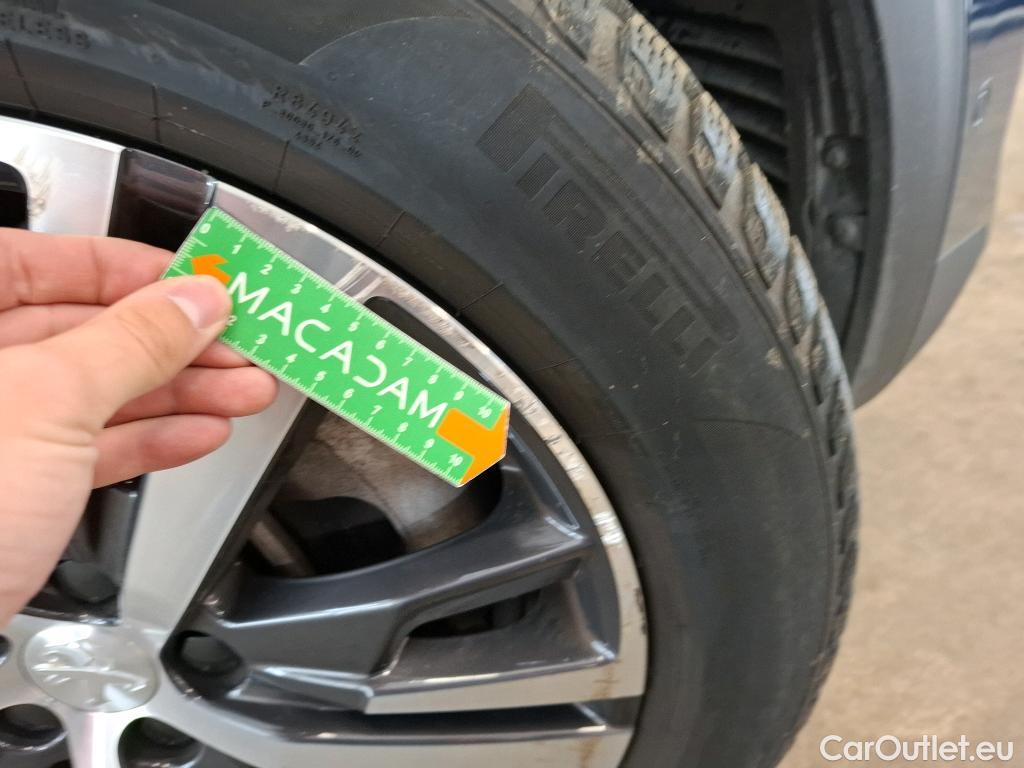  Peugeot  3008 PEUGEOT   2020  5P  SUV 16 HYBRID 225 EEAT8 Allure Pack #33