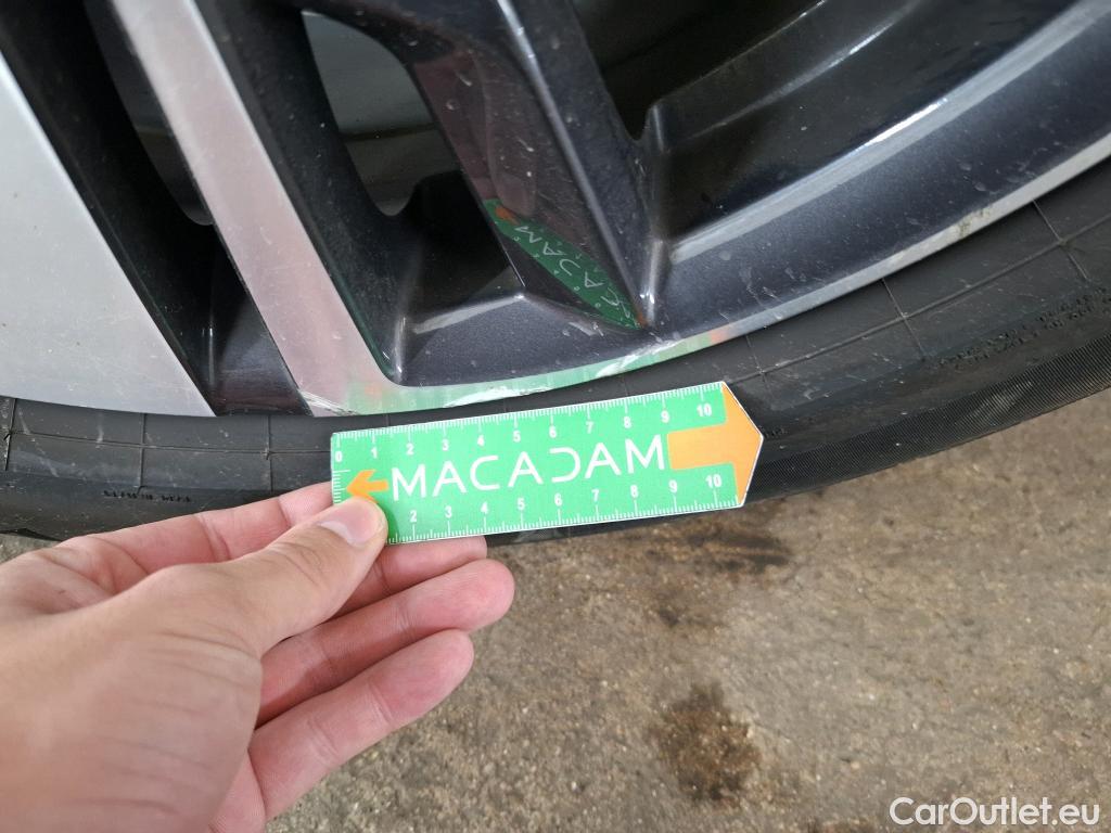  Peugeot  3008 PEUGEOT   2020  5P  SUV 16 HYBRID 225 EEAT8 Allure Pack #29