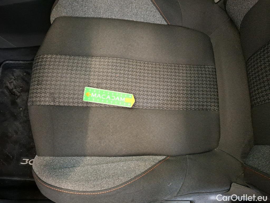  Peugeot  3008  II Active Pack 1.5 HDi 130CV BVA8 E6d #17