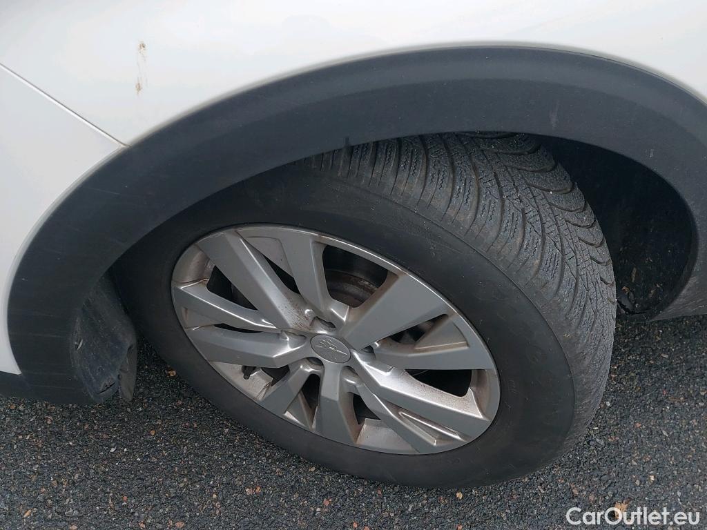  Peugeot  3008  Active Business 1.2 PureTech 130CV BVA8 E6d #24