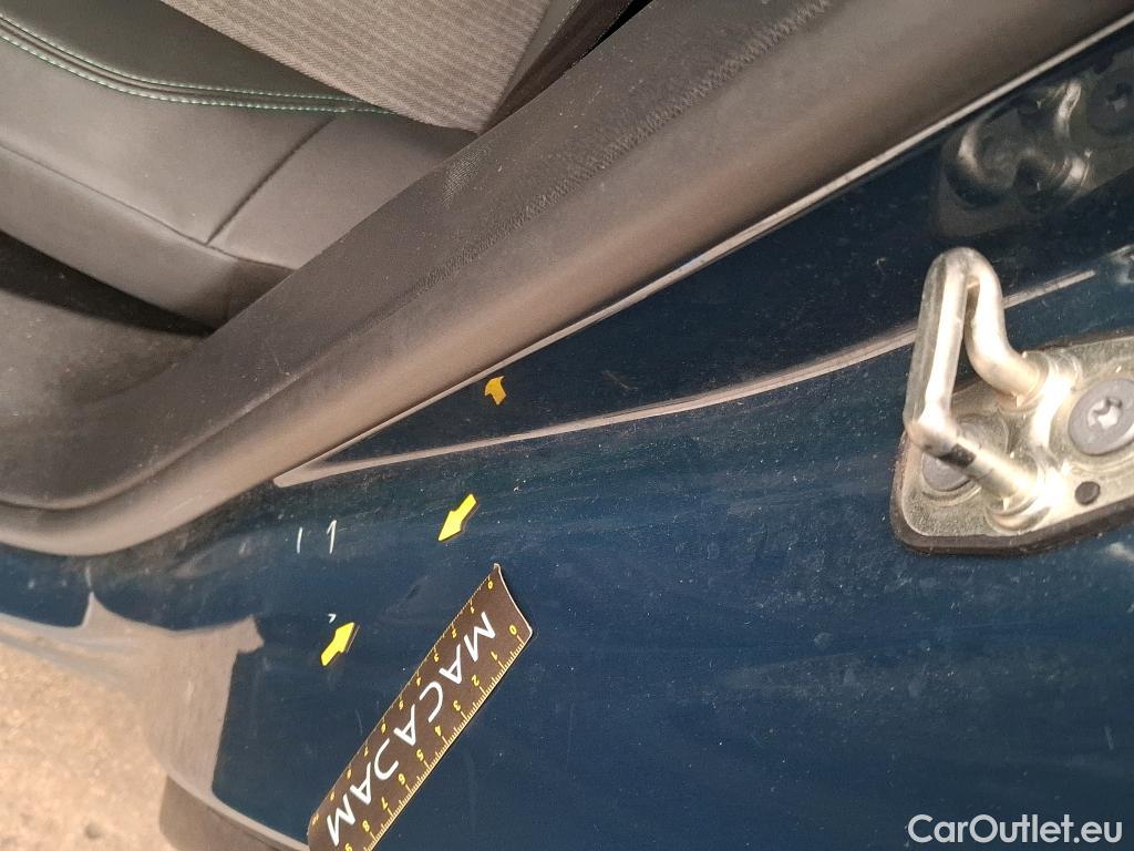  Peugeot  3008 PEUGEOT  / 2020 / 5P / SUV BlueHDi 130 S&S EAT8 Allure #10