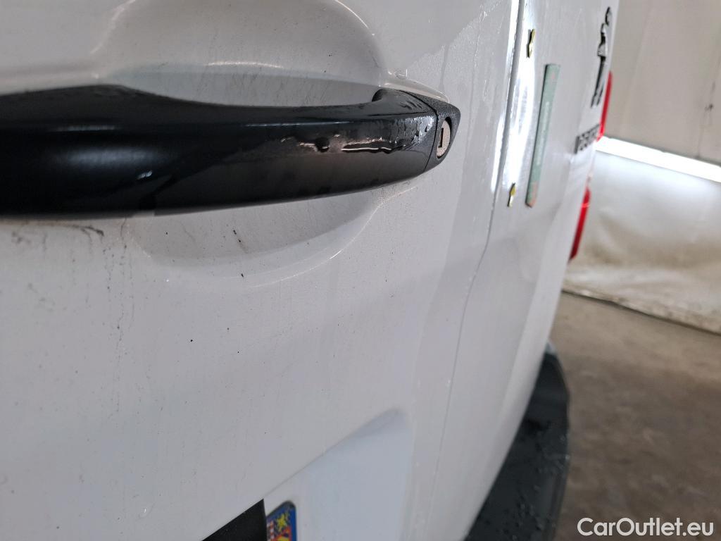  Peugeot  Expert  Kombi L2 1.5 HDi 120CV BVM6 E6dT #6