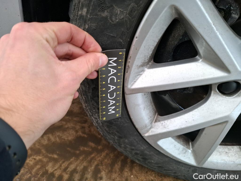  Seat  Leon SEAT  Sportstourer / 2020 / 5P / Break 2.0 TDI 150 DSG S&S Style Business #80