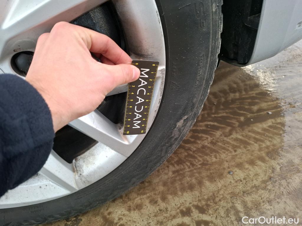  Seat  Leon SEAT  Sportstourer / 2020 / 5P / Break 2.0 TDI 150 DSG S&S Style Business #34