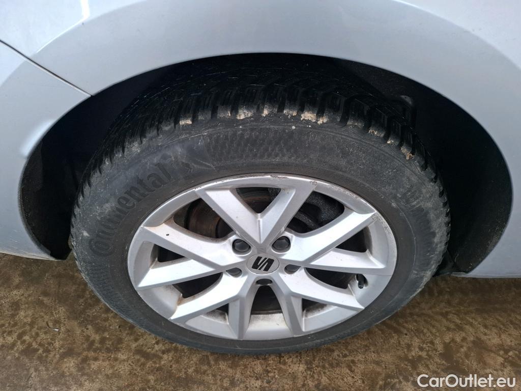  Seat  Leon SEAT  Sportstourer / 2020 / 5P / Break 2.0 TDI 150 DSG S&S Style Business #25