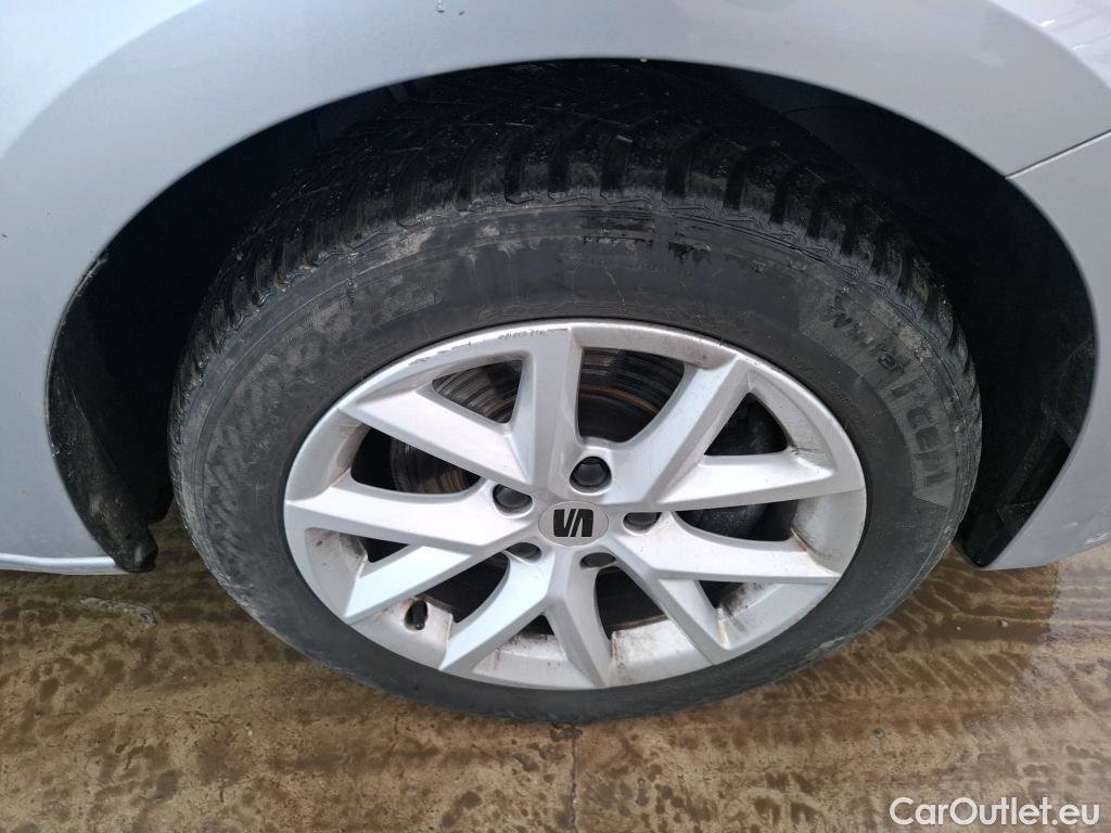  Seat  Leon SEAT  Sportstourer / 2020 / 5P / Break 2.0 TDI 150 DSG S&S Style Business #31