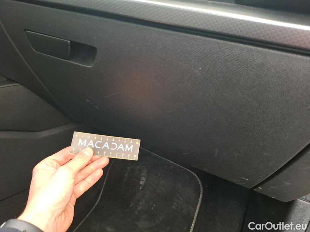  Seat  Leon SEAT  Sportstourer / 2020 / 5P / Break 2.0 TDI 150 DSG S&S Style Business #52