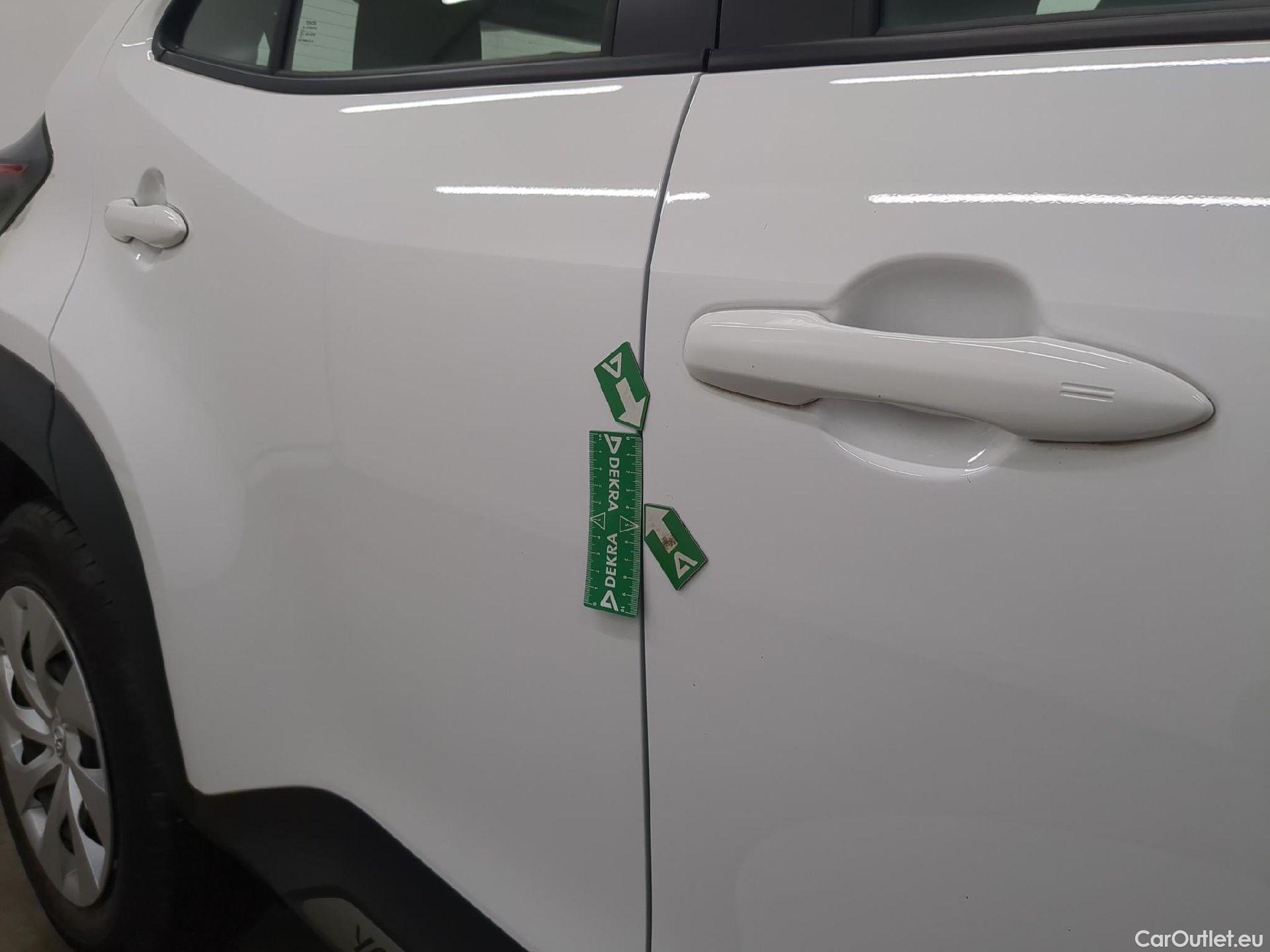  Toyota  Yaris Cross TOYOTA  Hybride / 2021 / 5P / SUV 1.5 HYBRID 116H DYNAMIC AUTO #4