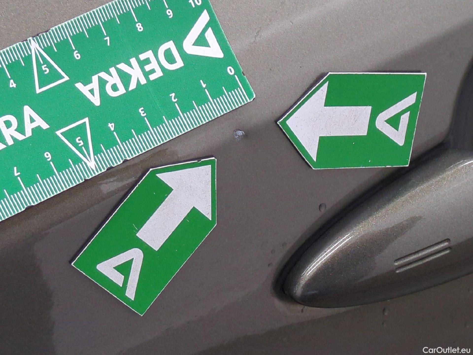  Toyota  Corolla TOYOTA  Touring Sports / 2018 / 5P / Break Hybride 184h Dynamic Business Beyond Zer #25