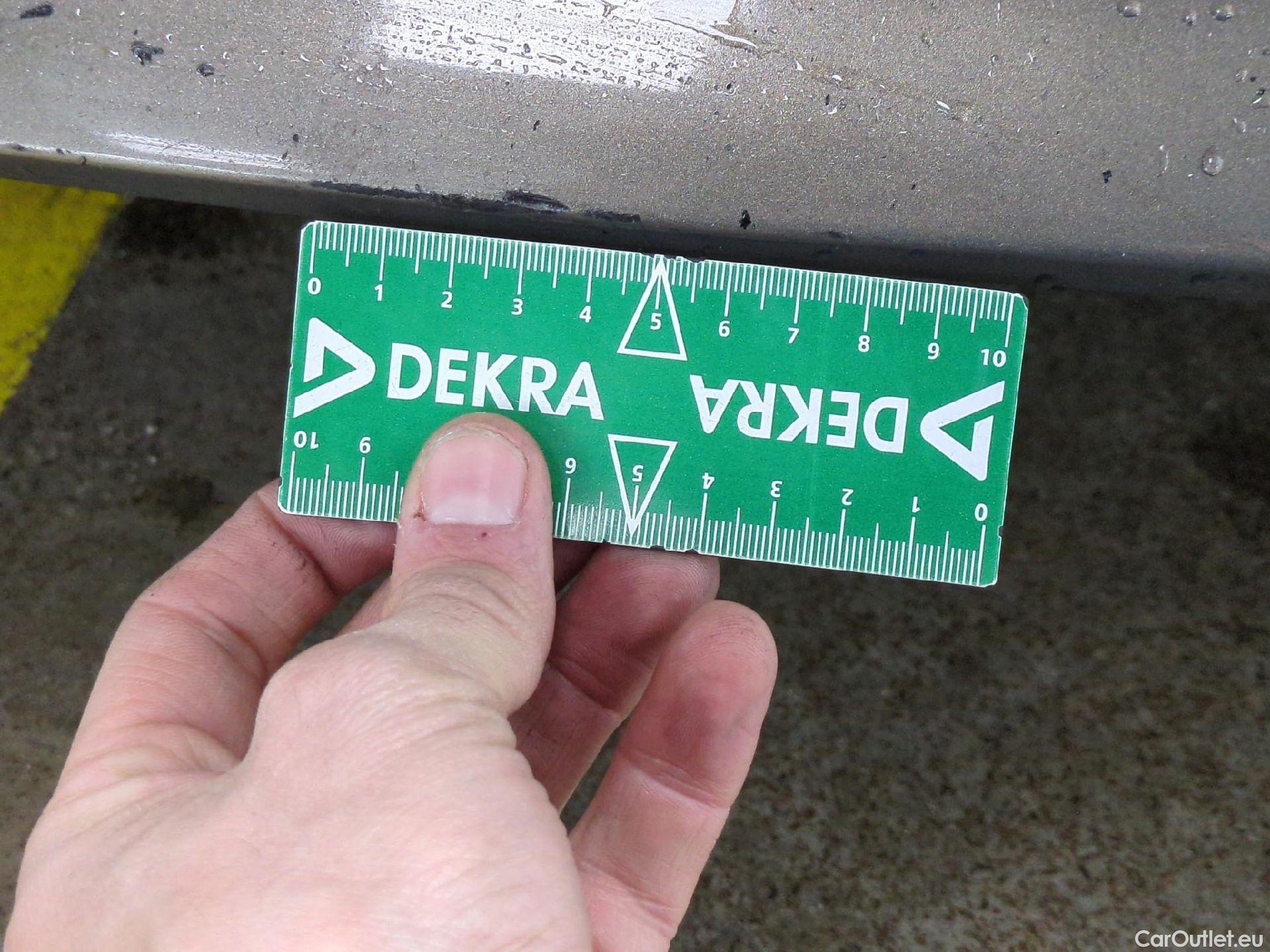  Toyota  Corolla TOYOTA  Touring Sports / 2018 / 5P / Break Hybride 184h Dynamic Business Beyond Zer #15