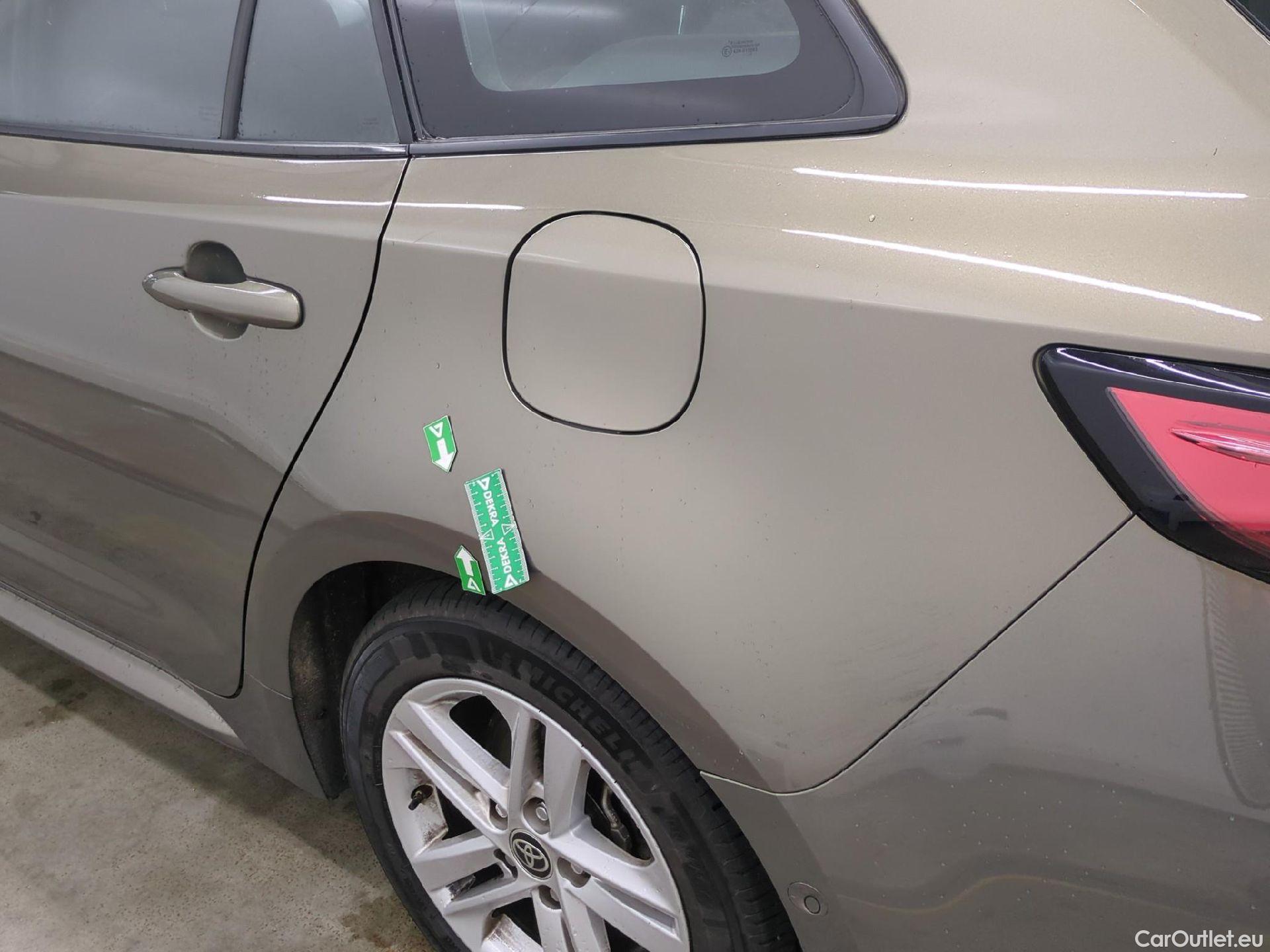  Toyota  Corolla TOYOTA  Touring Sports / 2018 / 5P / Break Hybride 184h Dynamic Business Beyond Zer #39