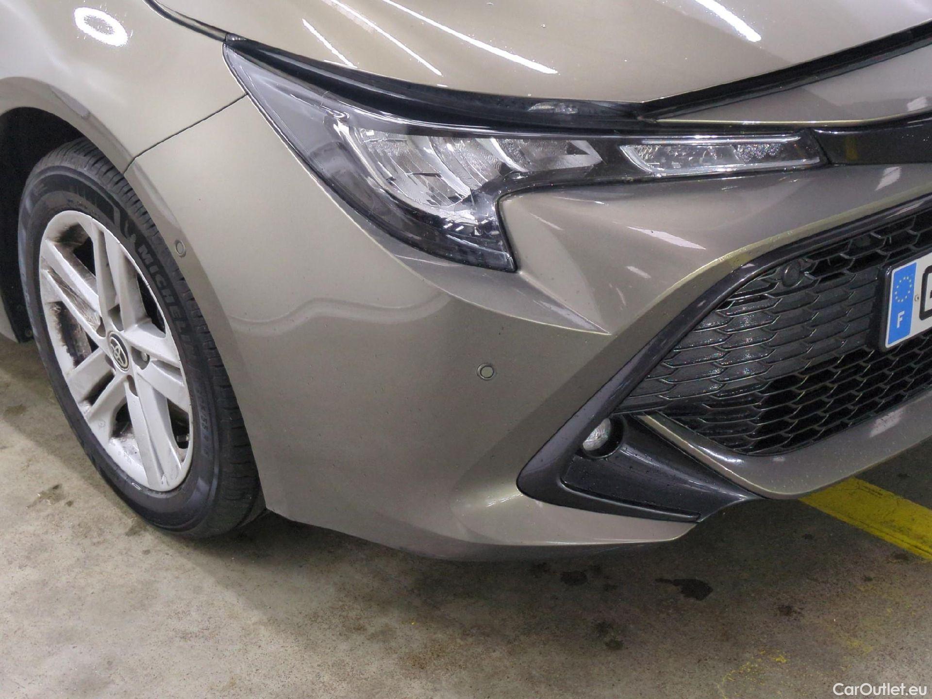  Toyota  Corolla TOYOTA  Touring Sports / 2018 / 5P / Break Hybride 184h Dynamic Business Beyond Zer #32