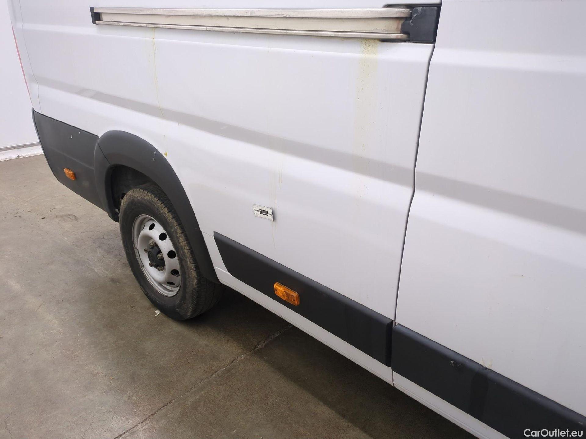  Fiat  Ducato FIAT  / 2014 / 4P / Fourgon tôlé 2.3 Mjet 140 Maxi 3.5 XL H2 Business #24