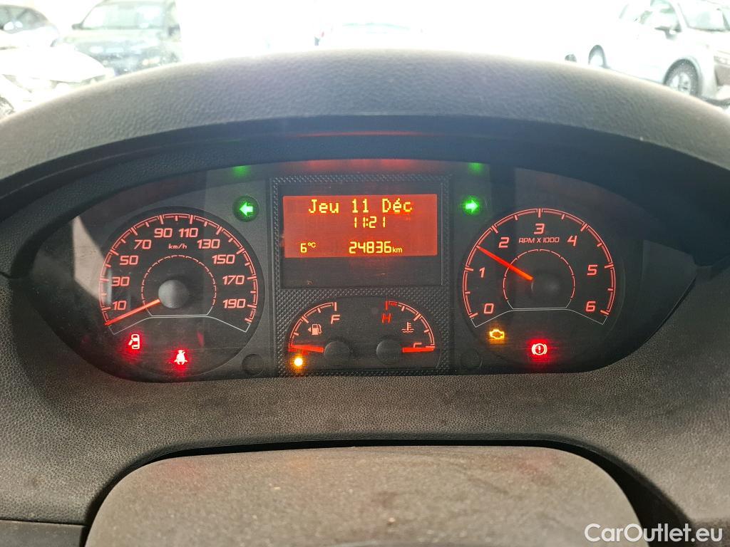  Peugeot  Boxer PEUGEOT  CHASSIS CAB SC VU 2p VGA 2.0 BLUEHDI 130 S&S PRO SR 435 L3 châssis cabine #24