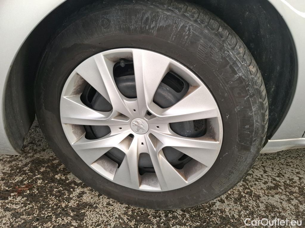  Peugeot  208  Affaire Premium 1.6 HDi 100CV BVM5 E6 #32