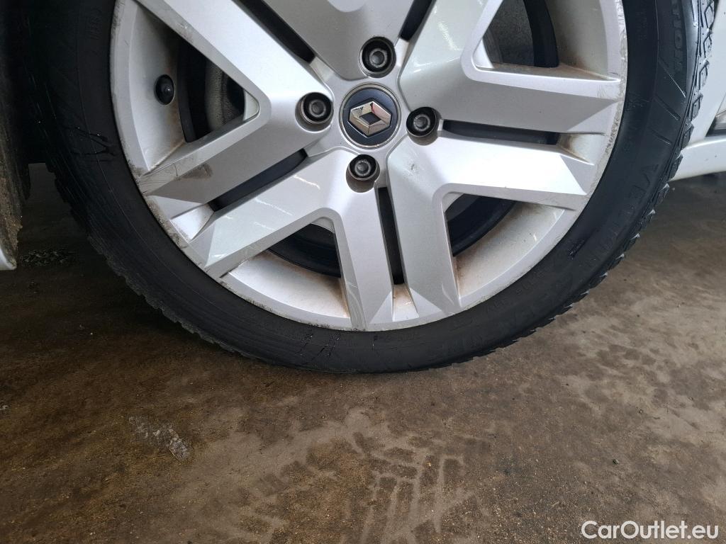  Renault  Clio  V Business Réversible 1.6 E-TECH Hybrid 140CV BVA6 E6d / TRANSFO VP/VF
 #46