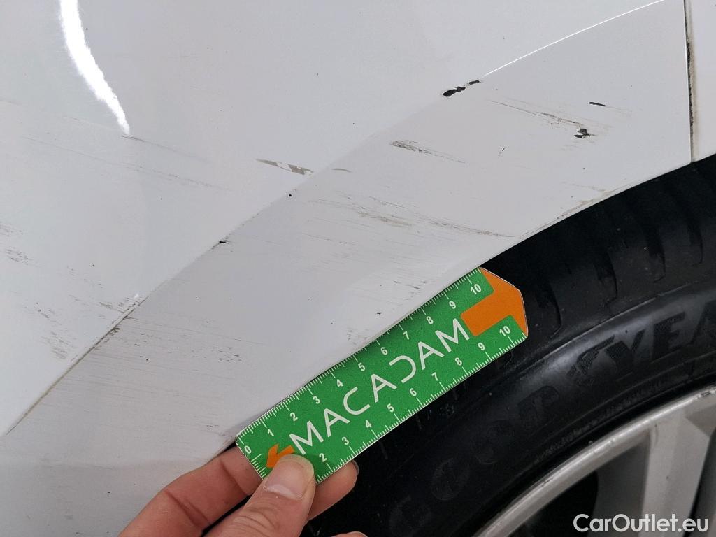  Renault  Clio  V Business Réversible 1.6 E-TECH Hybrid 140CV BVA6 E6d / TRANSFO VP/VF
 #10