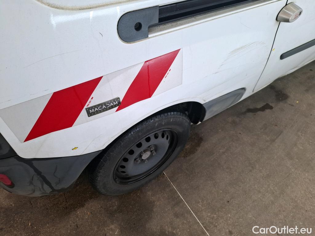  Renault  Kangoo  II Express Maxi Extra (Série Spéciale) 1.5 dCi 95CV BVM6 E6dT #41