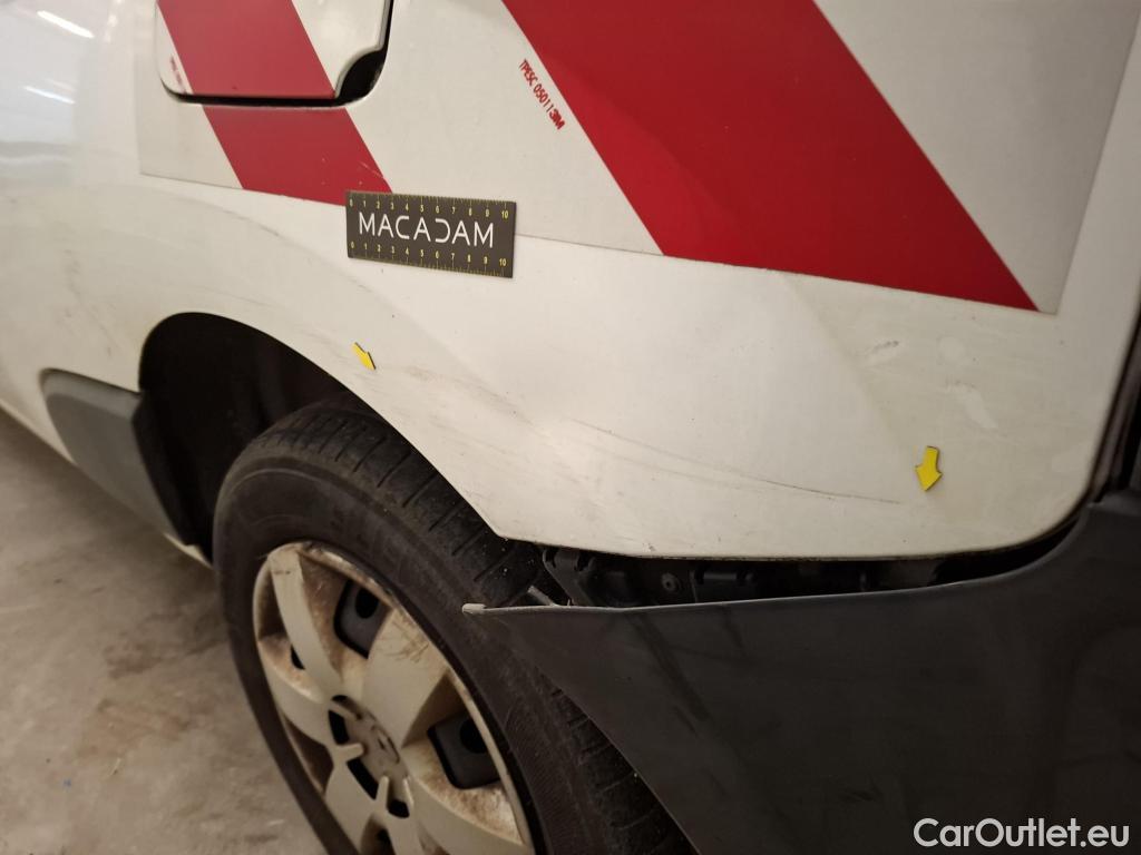  Renault  Kangoo  II Express Maxi Extra (Série Spéciale) 1.5 dCi 95CV BVM6 E6dT #24