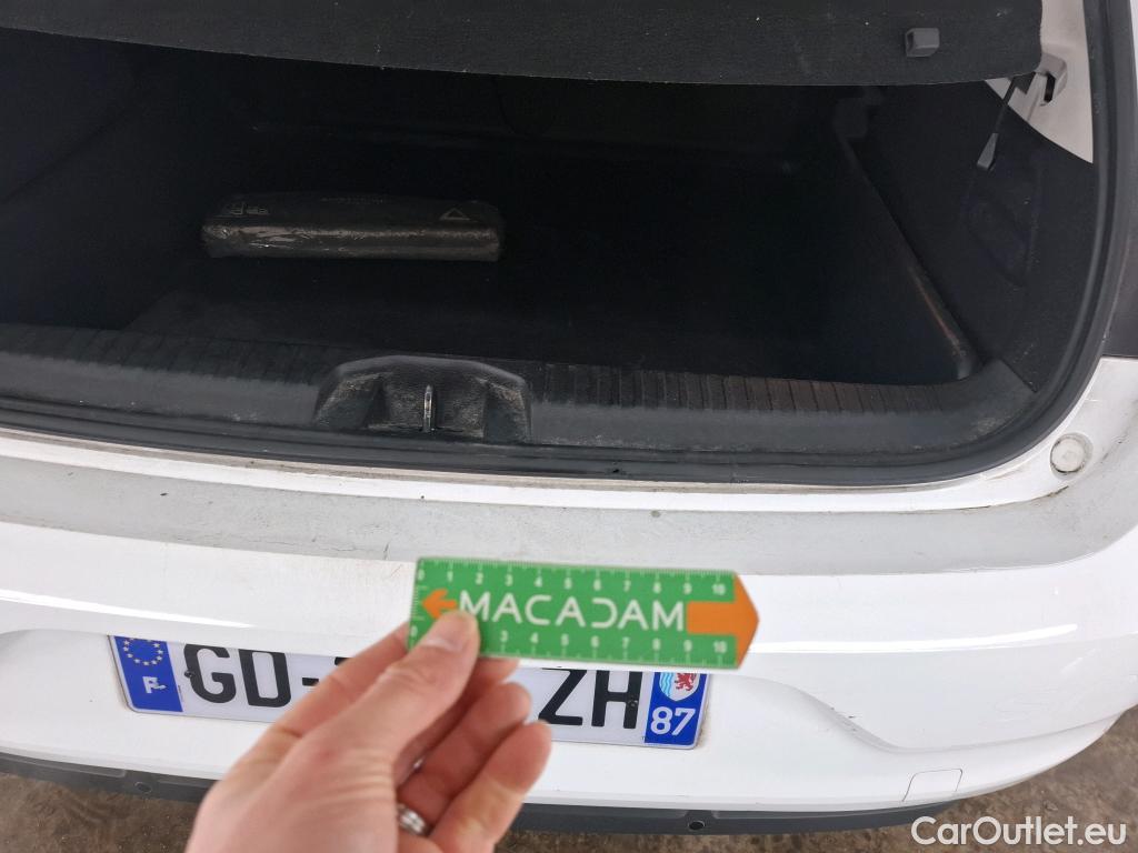  Renault  Clio  V Business Réversible 1.6 E-TECH Hybrid 140CV BVA6 E6d / TRANSFO VP/VF
 #28