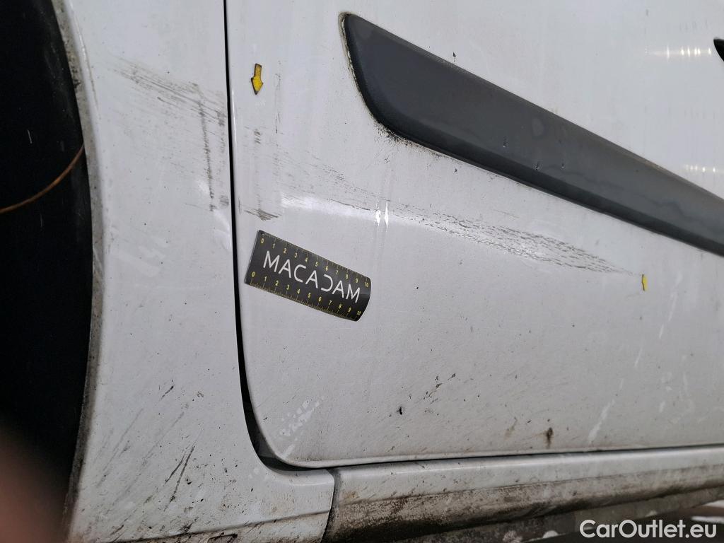  Renault  Kangoo  II Express Maxi Extra (Série Spéciale) 1.5 dCi 95CV BVM6 E6dT #64