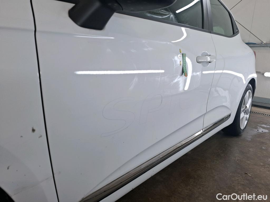  Renault  Clio  V Business Réversible 1.6 E-TECH Hybrid 140CV BVA6 E6d / TRANSFO VP/VF
 #30