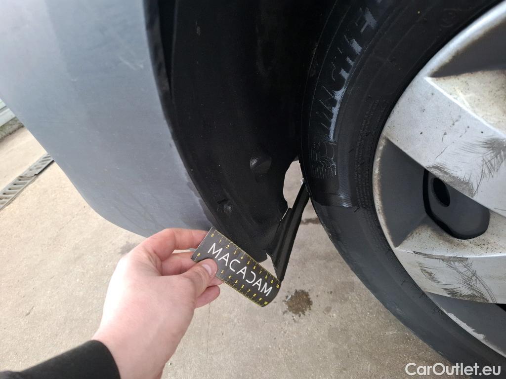  Renault  Kangoo  II Express Maxi Extra (Série Spéciale) 1.5 dCi 95CV BVM6 E6dT #88