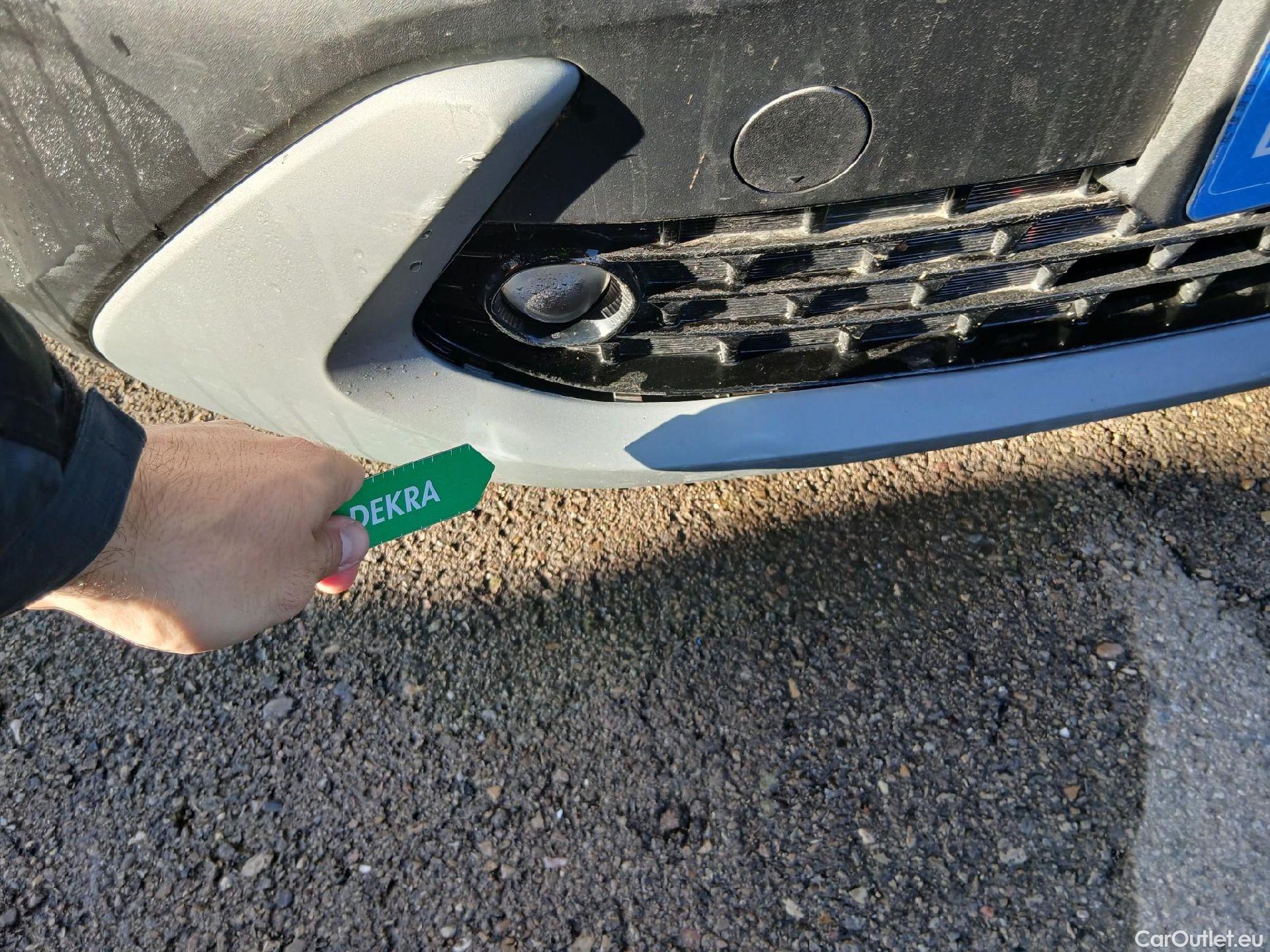  Hyundai  Konna HYUNDAI Kona / 2020 / 5P / todoterreno 1.6 GDI HEV Maxx DCT #4