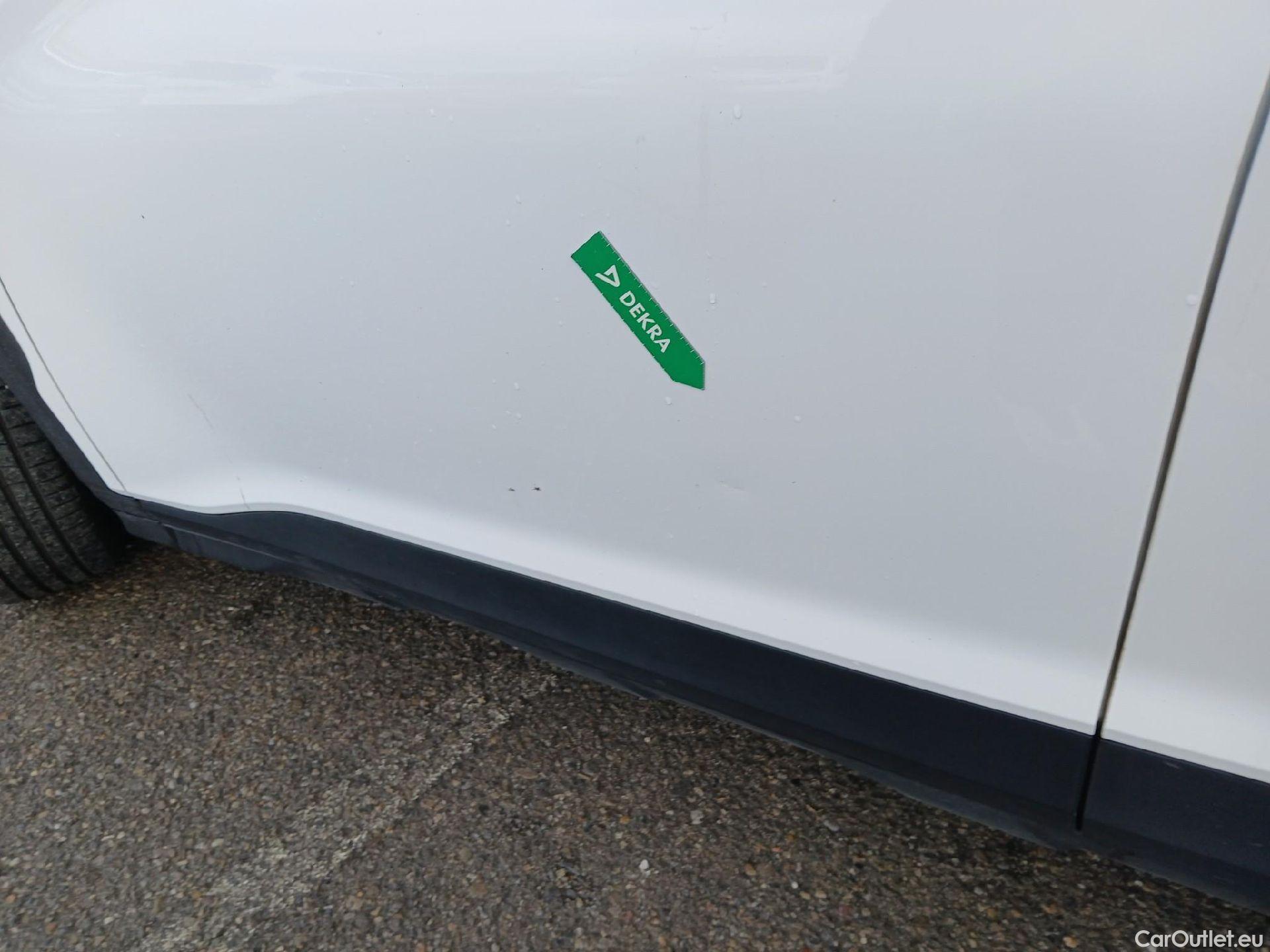  Hyundai  Konna HYUNDAI Kona / 2020 / 5P / todoterreno 1.0 TGDI Klass 4X2 #6