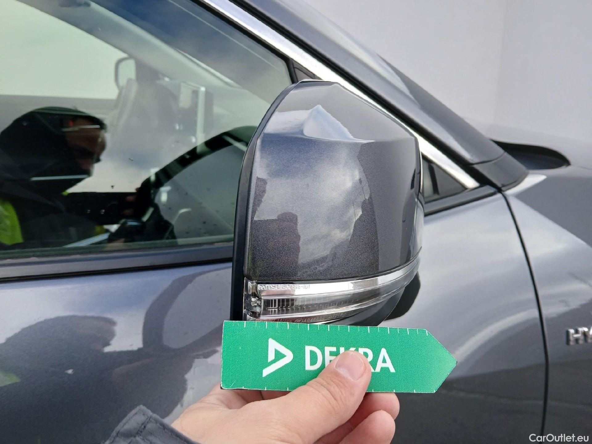  Toyota  RAV4 TOYOTA  / 2018 / 5P / todoterreno 2.5l 220H Advance #23