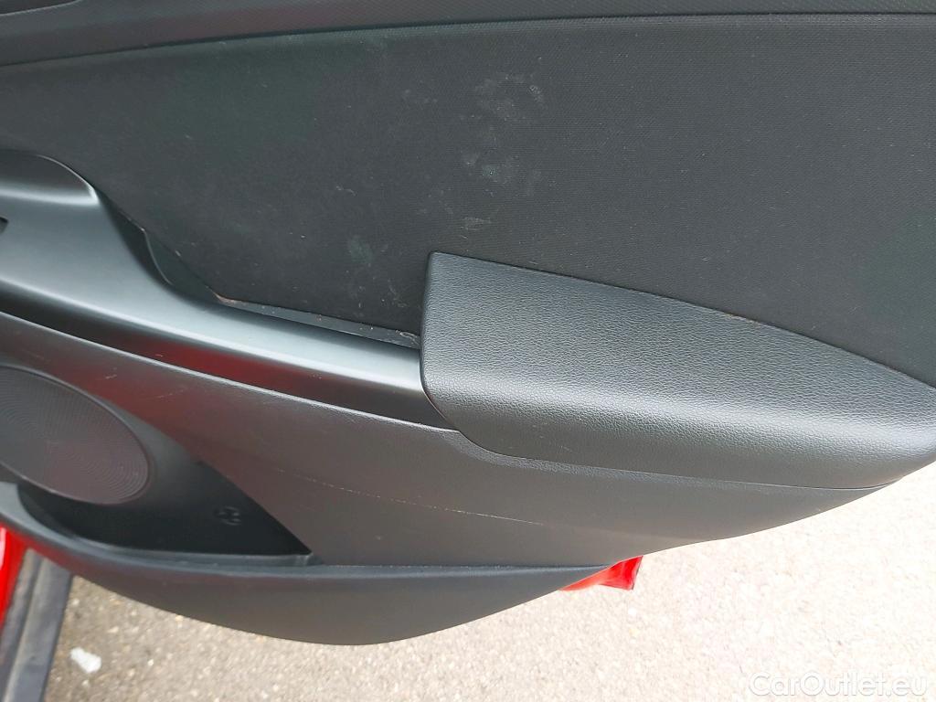  Hyundai  Konna HYUNDAI Kona / 2020 / 5P / todoterreno 1.6 GDI HEV Maxx DCT #28