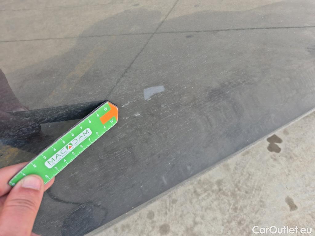  Land Rover  Range Rover LAND ROVER  Velar / 2017 / 5P / todoterreno 2.0D I4 150kW R-Dynamic S 4WD Auto #16