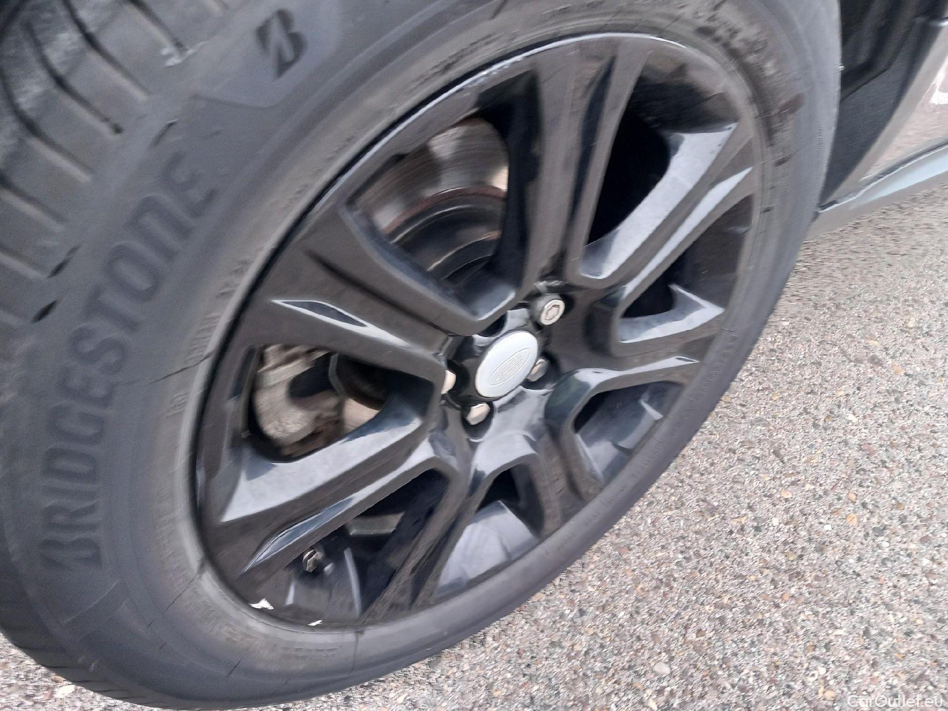  Land Rover  Range Rover LAND ROVER  Evoque / 2015 / 5P / todoterreno 2.0L TD4 Diesel 110kW 4x4 SE Dynamic #42