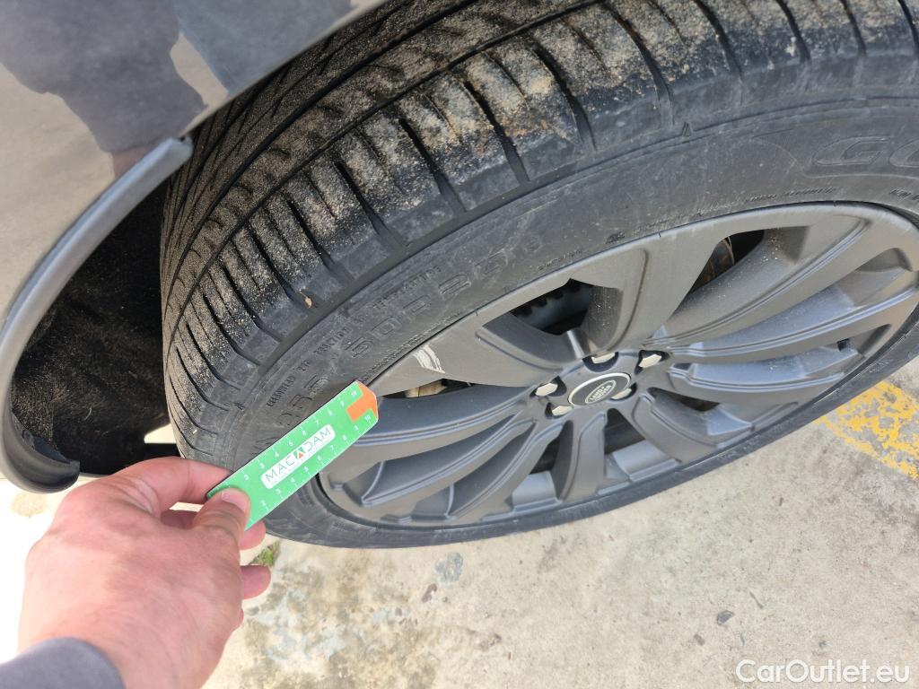  Land Rover  Range Rover LAND ROVER  Velar / 2017 / 5P / todoterreno 2.0D I4 150kW R-Dynamic S 4WD Auto #4