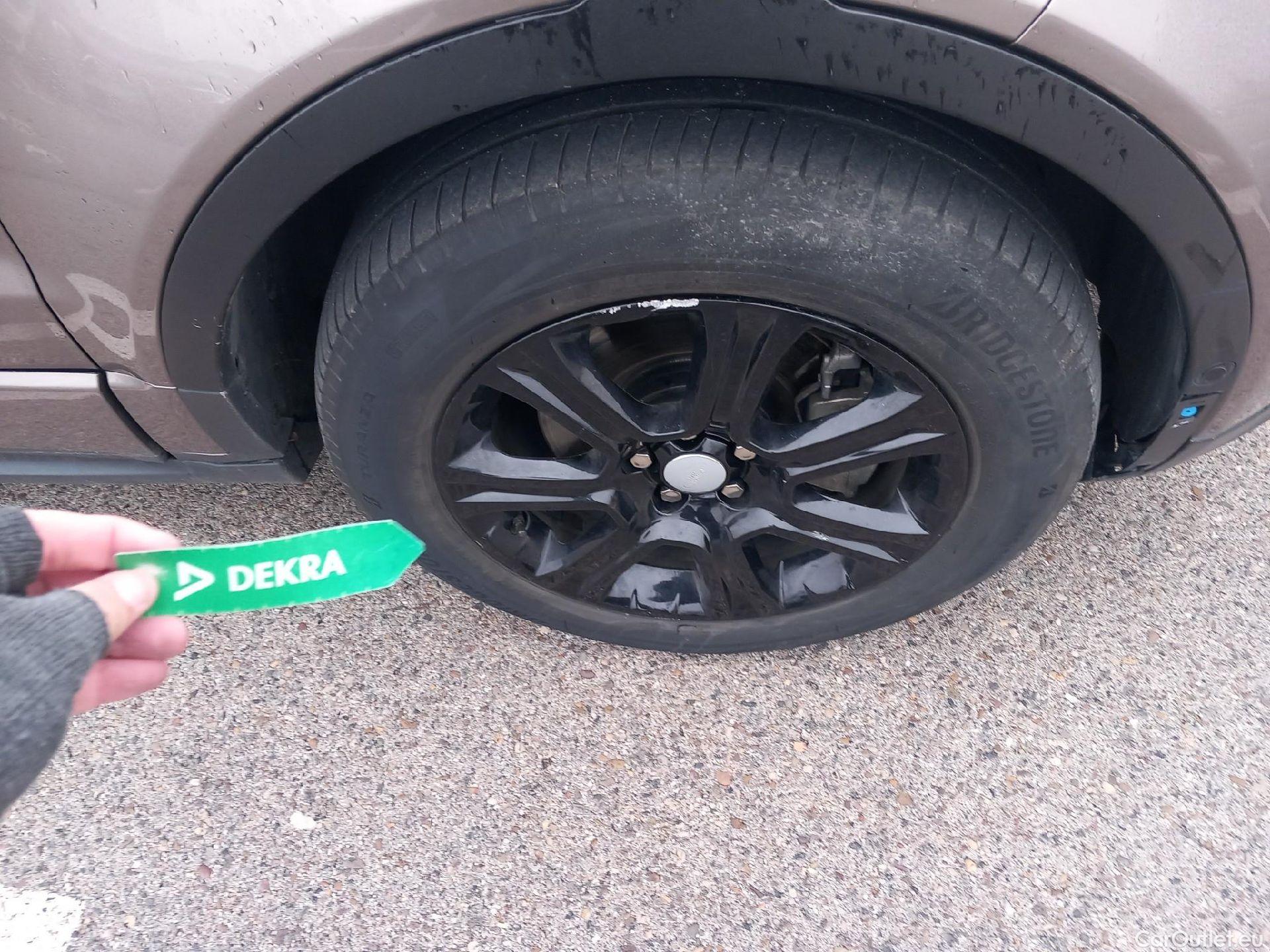  Land Rover  Range Rover LAND ROVER  Evoque / 2015 / 5P / todoterreno 2.0L TD4 Diesel 110kW 4x4 SE Dynamic #52