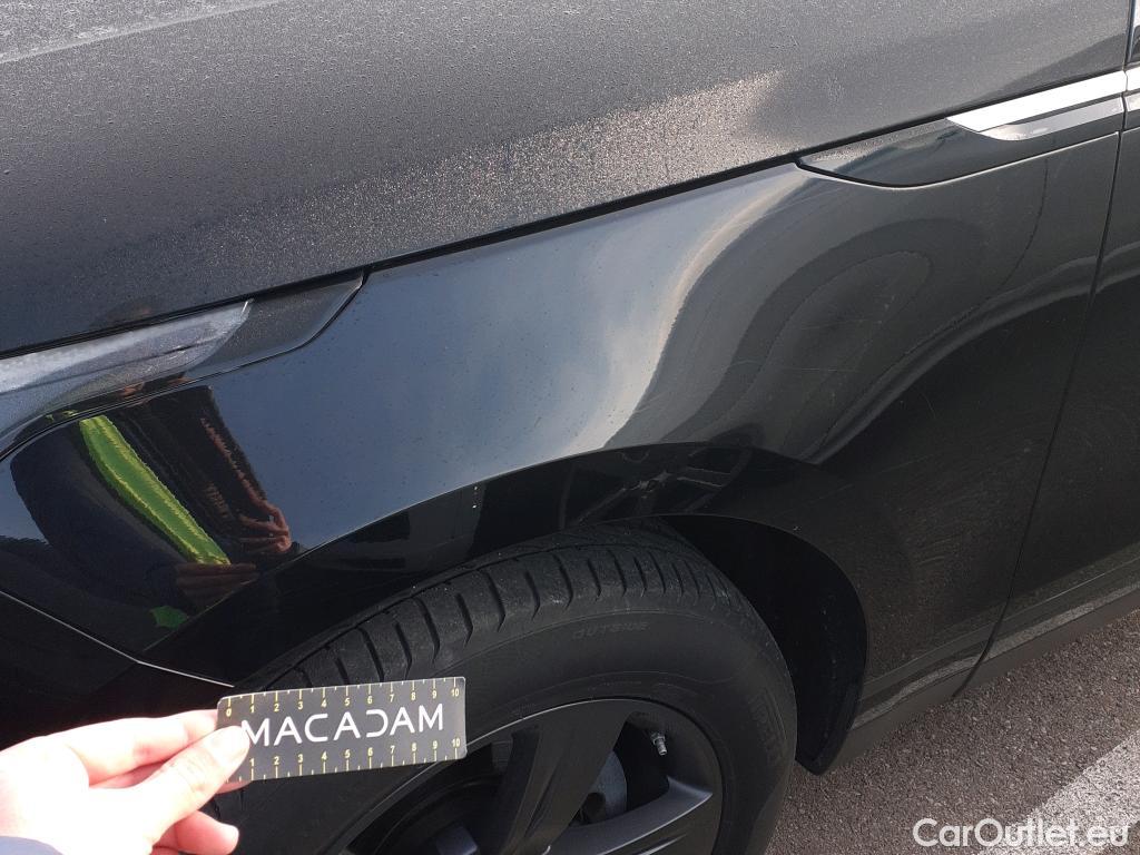  Land Rover  Range Rover LAND ROVER  Velar / 2017 / 5P / todoterreno 2.0 D180 132kW (180CV) S 4WD Auto #17