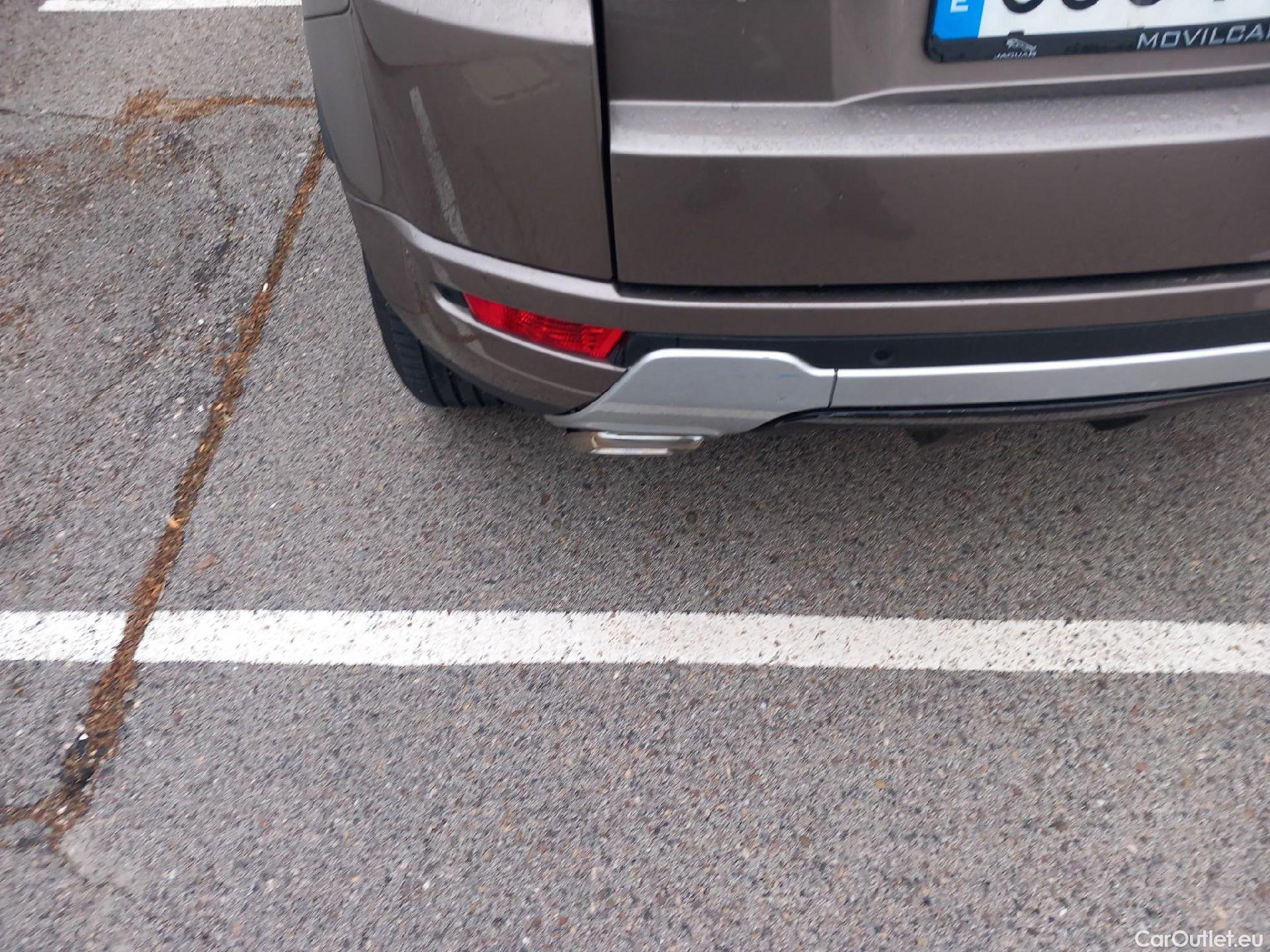  Land Rover  Range Rover LAND ROVER  Evoque / 2015 / 5P / todoterreno 2.0L TD4 Diesel 110kW 4x4 SE Dynamic #34