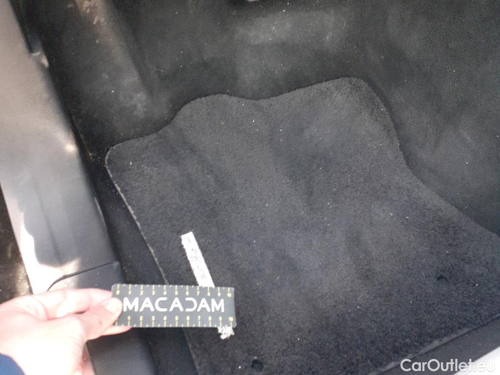  Land Rover  Range Rover LAND ROVER  Velar / 2017 / 5P / todoterreno 2.0 D180 132kW (180CV) S 4WD Auto #34