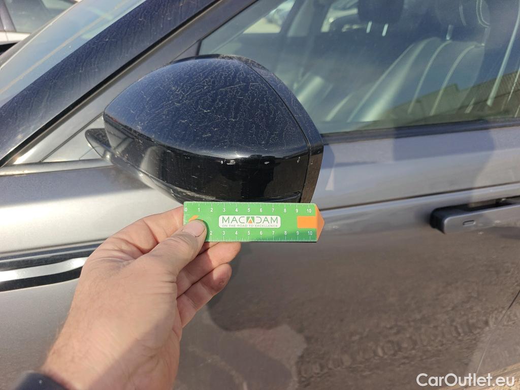  Land Rover  Range Rover LAND ROVER  Velar / 2017 / 5P / todoterreno 2.0 I4 PHEV 297kW (404CV) S 4WD Auto #39